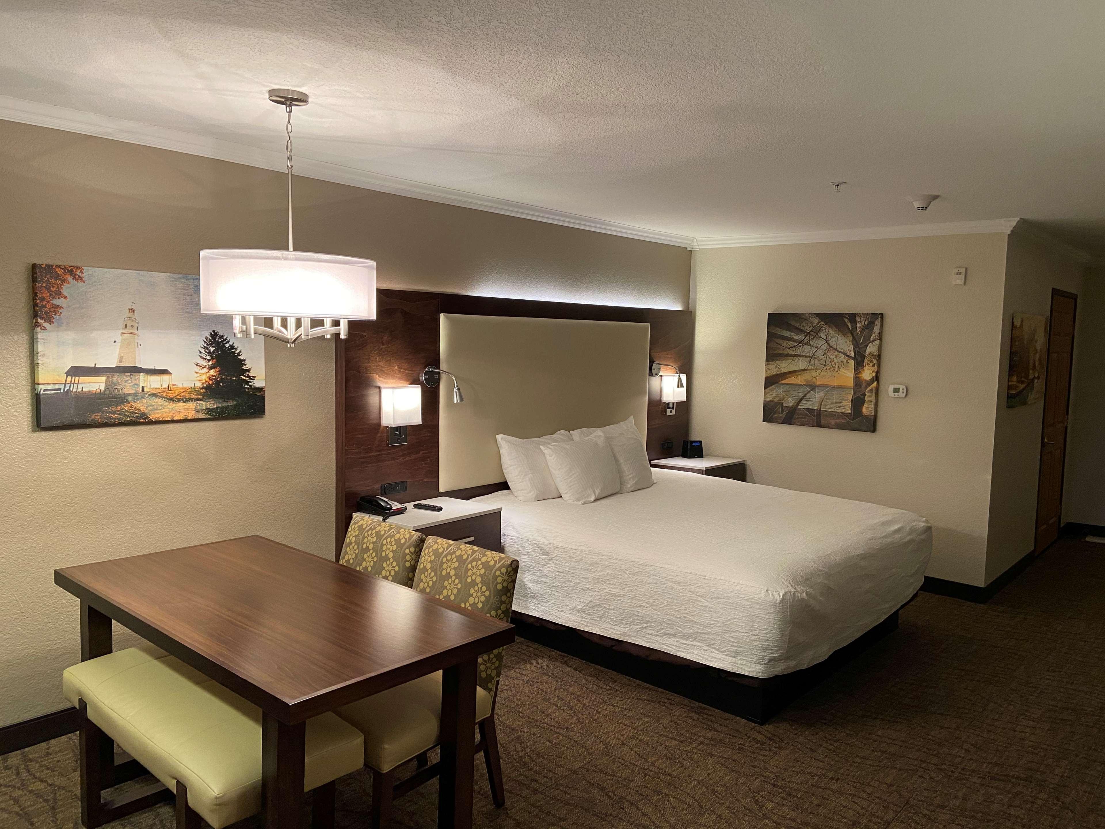 Best Western Premier Bridgewood Hotel Resort Neenah Luaran gambar